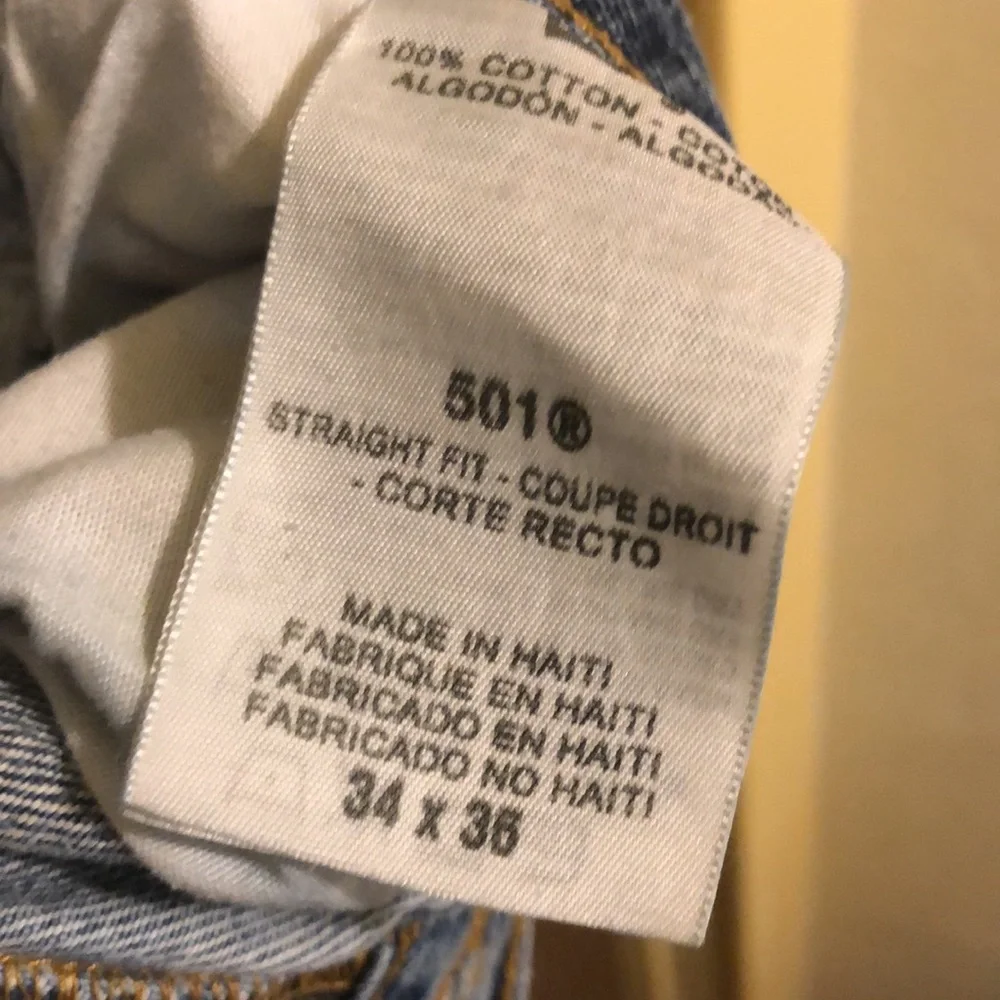 Levi's 501 Jeans Original Button Fly Medium Wash Cotton Straight Leg  34x36